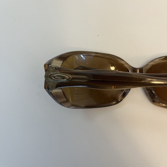 Oakley Translucent Mocha Brown Betray Effect Shield Wrap Club Sunglasses main image 4